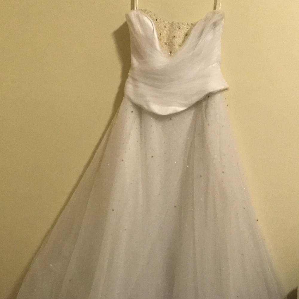 Wedding dress